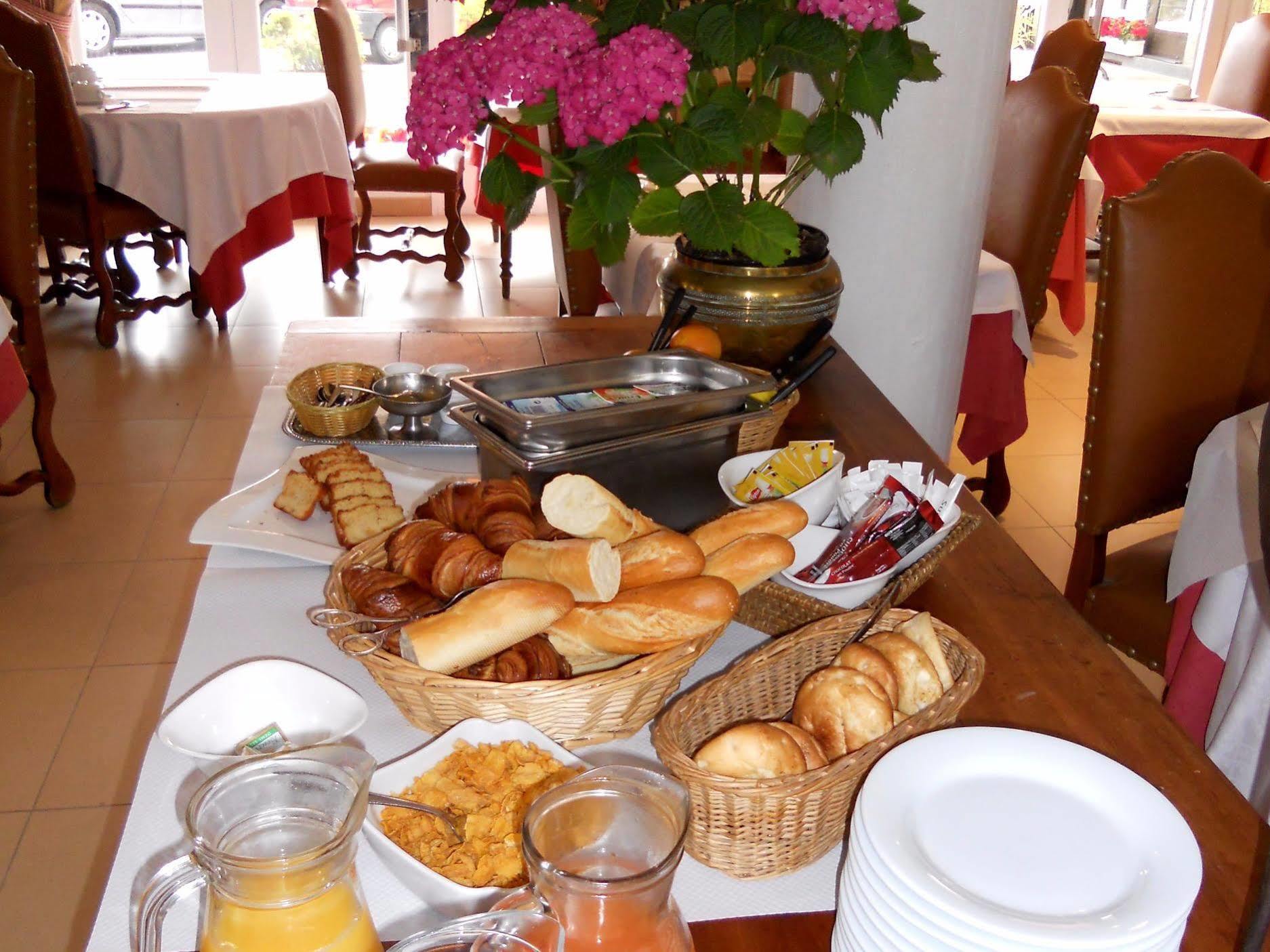 Hotel De Bretagne Dol Centre Ville - Hotel Et Restaurant Dol-de-Bretagne Eksteriør billede